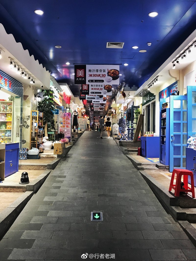 在当今快速变化的商业环境中，企业服务扮演着至关重要的角色。它不仅涵盖了企业日常运营所需的各种支持，还在推动企业发展、提升竞争力方面发挥着关键作用。